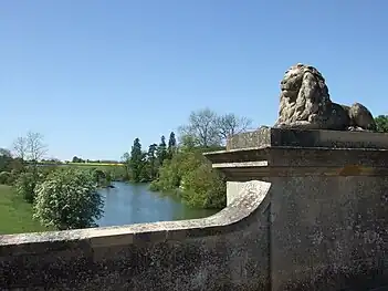 Sur le Lion Bridge