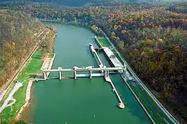 Écluse et barrage sur le cours de la Monongahela.