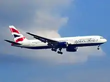 Boeing 7600 aux couleurs d'OpenSkies, en approche finale à l'aéroport de Newark-Liberty.