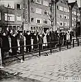 Mains en l'air sur la Nieuwe Uilenburgerstraat à Amsterdam, 23-24 février 1941