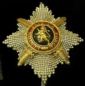 L'étoile de grand cordon de l'ordre de Léopold de Belgique, catégorie militaire.
