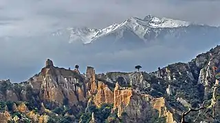 Orgues sur fond de Canigou