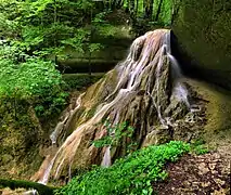 Cascade de la Peusse sur l'affluent Vau Narbey.