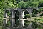 Le pont ferroviaire au-dessus de l'Orne.