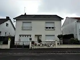 Façade du 24 rue d'Auteuil, à Orvault en mars 2017. Scène de crime dans l'affaire Troadec.