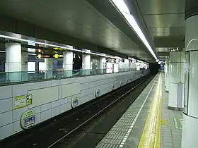 Vue des quais de la station (ligne Tanimachi)