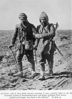 Soldats ottomans battant en retraite en plein hiver pendant la Première guerre balkanique, 1913.