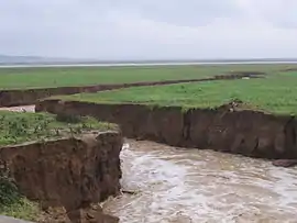 Oued en crue en Algérie dans la région de Batna.