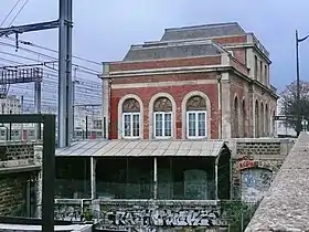 La gare d'Ouest-Ceinture, jadis en correspondance avec les trains de ou vers la gare Montparnasse.