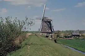 Le Kleine of Lage Molen et le logis du meunier.