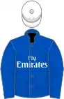 Bleu roi, le logo "Emirates" et toque blancs