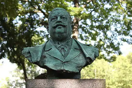 Jules Danbé (1906), Paris, cimetière du Père-Lachaise.