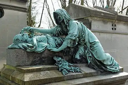 Tombe de Mme Moris (1877), Paris, cimetière du Père-Lachaise.