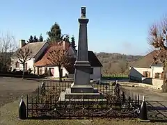 Le monument aux morts en 2012.