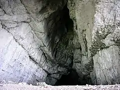 Porche de la grotte.