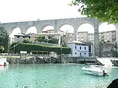 La Bourne et l'aqueduc de Saint-Nazaire-en-Royans.