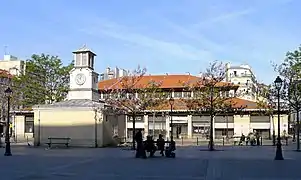 Place d'Aligre (Paris).