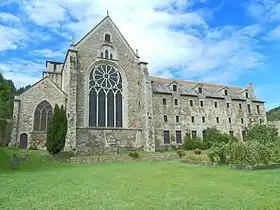 L'abbaye de Léhon, vue du jardin est.