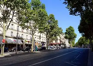 Avenue Marceau.