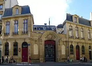 No 19 : ancien hôtel d'Olonne.