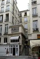 La rue de Montpensier au niveau du 47, passage de Beaujolais.
