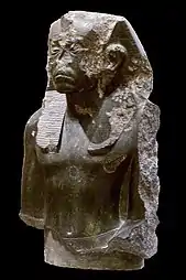 Le souverain « âgé »Gabbro, H. 79 cmTemple de MédamoudMusée du Louvre