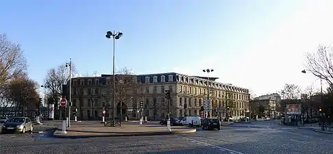 Place vue vers le côté du 13e arrondissement (gare d'Austerlitz).