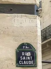 Voir la plaque.