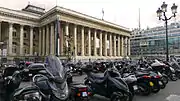 La place de la Bourse (2013) et le palais Brongniart.