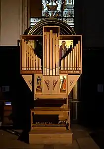 L'orgue du transept nord.