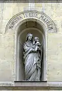 Statue de la Vierge.