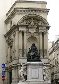 La fontaine Molière vue de la rue de Richelieu.