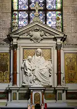 Bas-relief (sainte Anne et Marie enfant)
