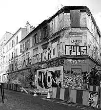 Ancienne maison à l'angle de la rue Drevet.