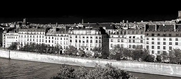 Quai de Béthune vu depuis l'Institut du monde arabe.