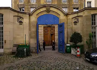 L'entrée vue de l'intérieur.