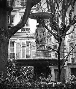 Fontaine (1840), Paris, cité de Trévise.