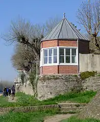 Autre « bricole » ou « gloriette ».