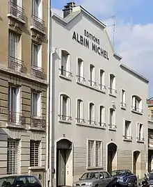 Les éditions Albin Michel se trouvent rue Huyghens.