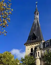 Le clocher de l'église Saint-Antoine-des-Quinze-Vingts.