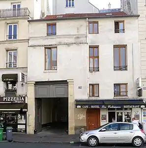 Les no 170 et no 170 bis rue du Faubourg-Saint-Antoine à Paris.