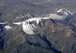 Cordillère Huallanca, prise au-dessus du Rio Cuero, Huasta, Bolognesi, Ancash, Pérou.