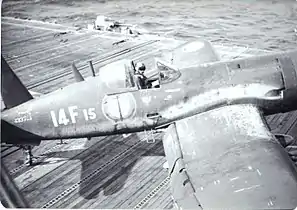 Un Vought F4U-7 Corsair de la flottille 14F sur le La Fayette (R96) en 1962.