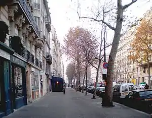 Dans le 12e arrondissement, à proximité du pont d'Austerlitz.