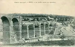 Le viaduc ferroviaire de Poix, détruit au début de la Première Guerre mondiale.