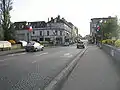 Le pont et la rue Saint-Étienne.