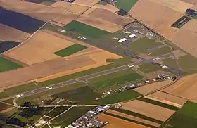 Vue aérienne de l'aéroport.