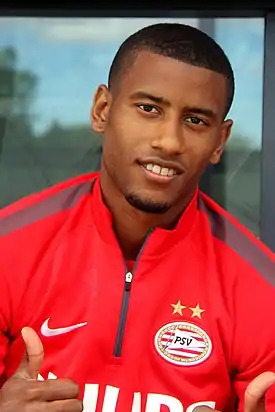 Image illustrative de l’article Luciano Narsingh