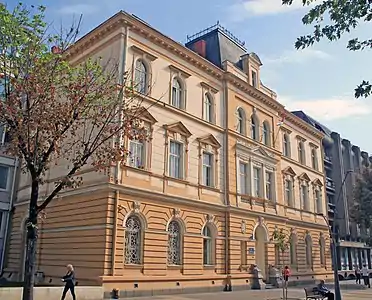 Le bâtiment de l'Administration du district à Šabac.