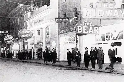 Photographie de nuit dans Barbary Coast.